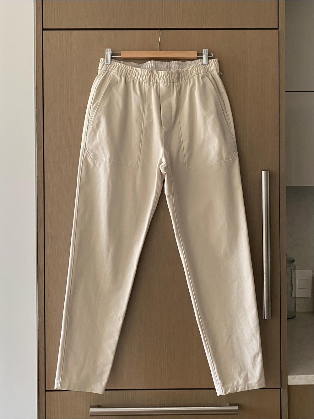 Lululemon Utilitech Pull On Classic Fit Pant